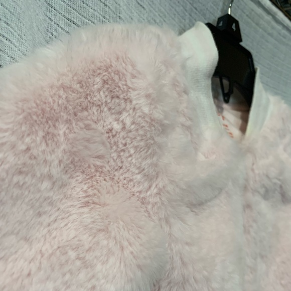 Faux Fur Jacket - Picture 3 of 10